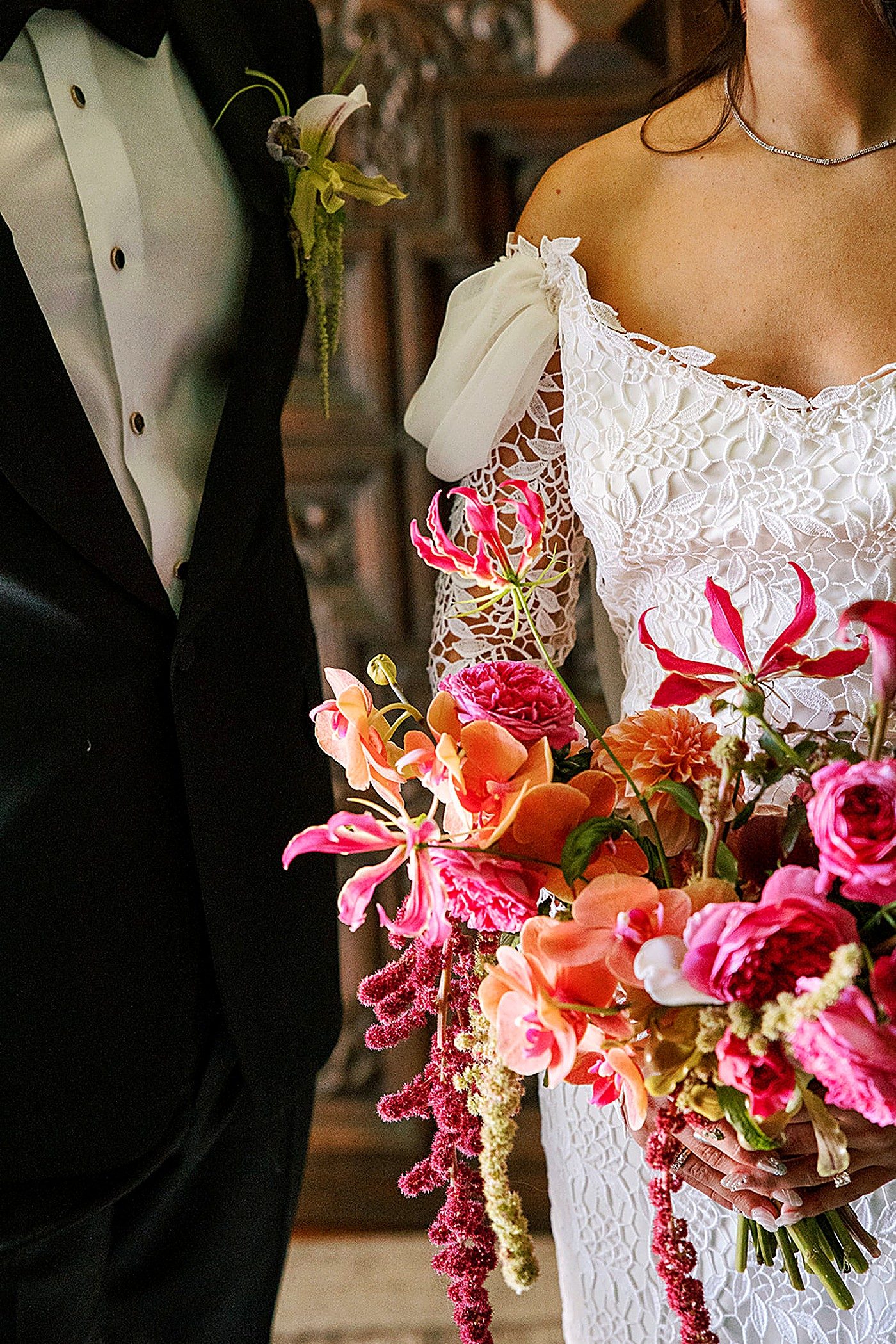 Bridal bouquet & handheld florals