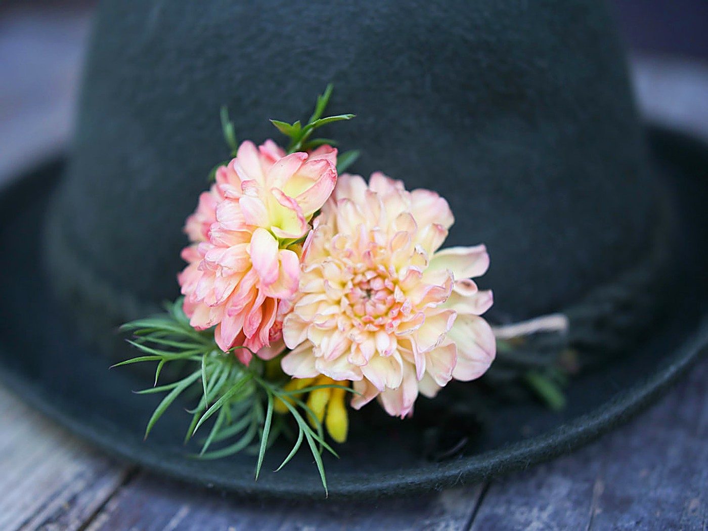 Seasonal arrangement